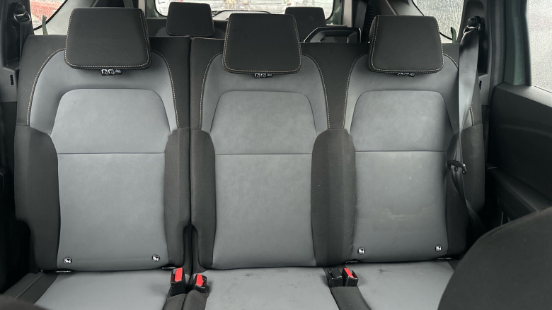 Dacia Jogger 1.6 HEV Extreme 5dr Auto Hybrid Estate